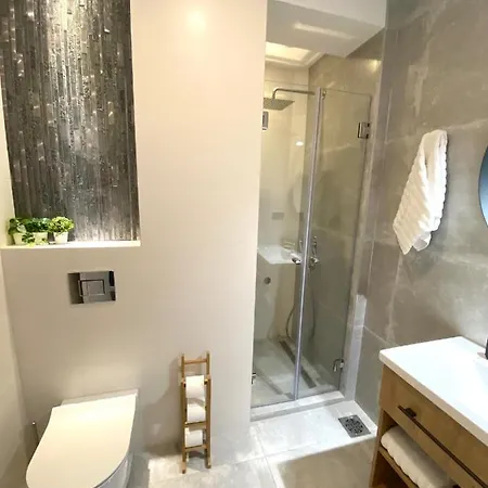 Moni Downtown Luxury Belgrad