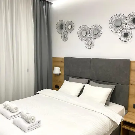 Moni Downtown Luxury * Belgrád